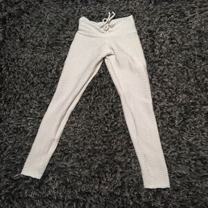 Ivory Leggings, Pre-owned - Good Gently-used fashion item,  Petite
